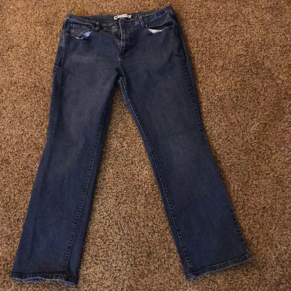 Levi straight leg jean